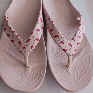 CROCS woman's slip on pink/flamingos slip on V sandals Size 9